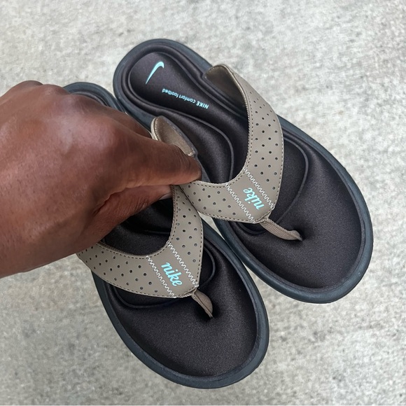 WMNS NIKE COMFORT THONG KHAKI PALE BLUE BLACK WHITE FOOTBEDS FOOT BED - Picture 15 of 15